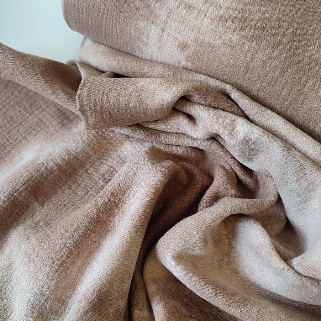 Double gauze tie dye taupe