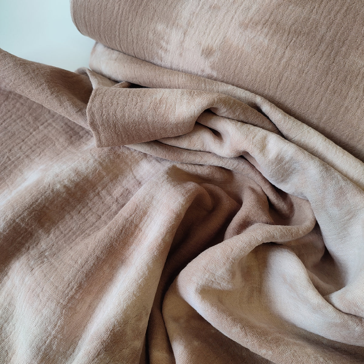 Double gauze tie dye taupe